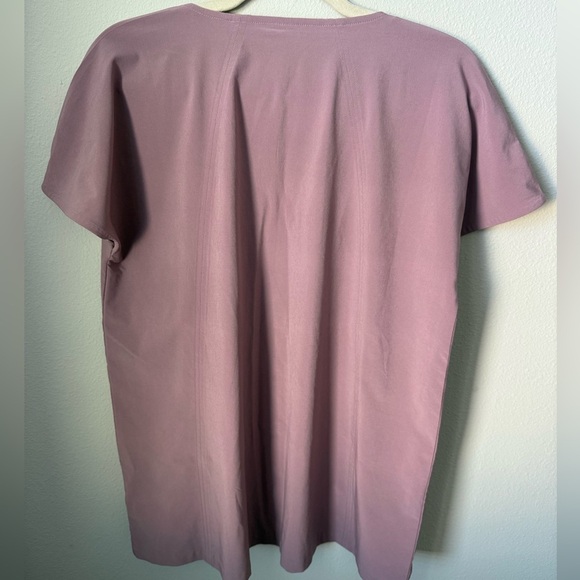 Athleta Boulevard Mauve V-Neck Short Sleeve Tee - Picture 5 of 6